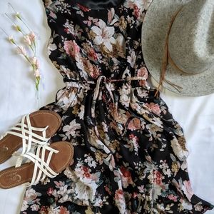 ❌SOLD❌ Black Floral Boutique Dress